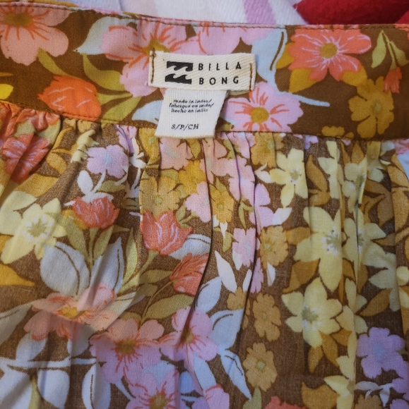 billabong top - Picture 2 of 4